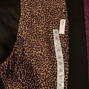 Old Navy 2XL Stevie Leopard Pants